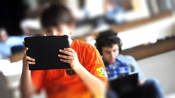 Dijital Medya Düzenlemesi Meclis'e Sunulacak! Taslakta Neler Var?